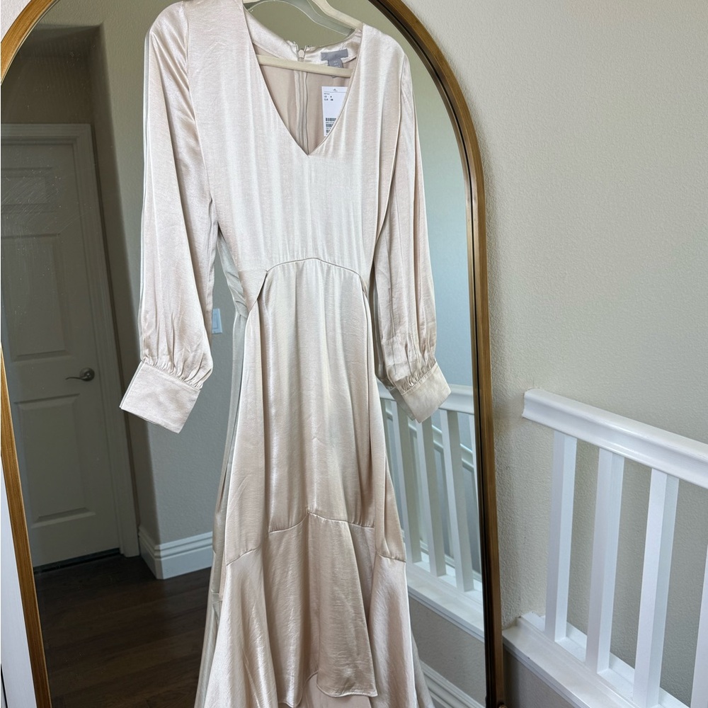 Elegant Cream V-Neck Dress